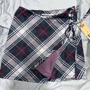 Madden NYC Plaid mini skirt